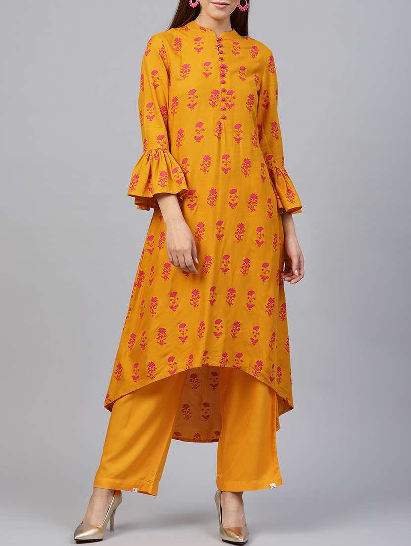 Asymmetric Kurta with Bell Sleeves & Buttons Detailing
