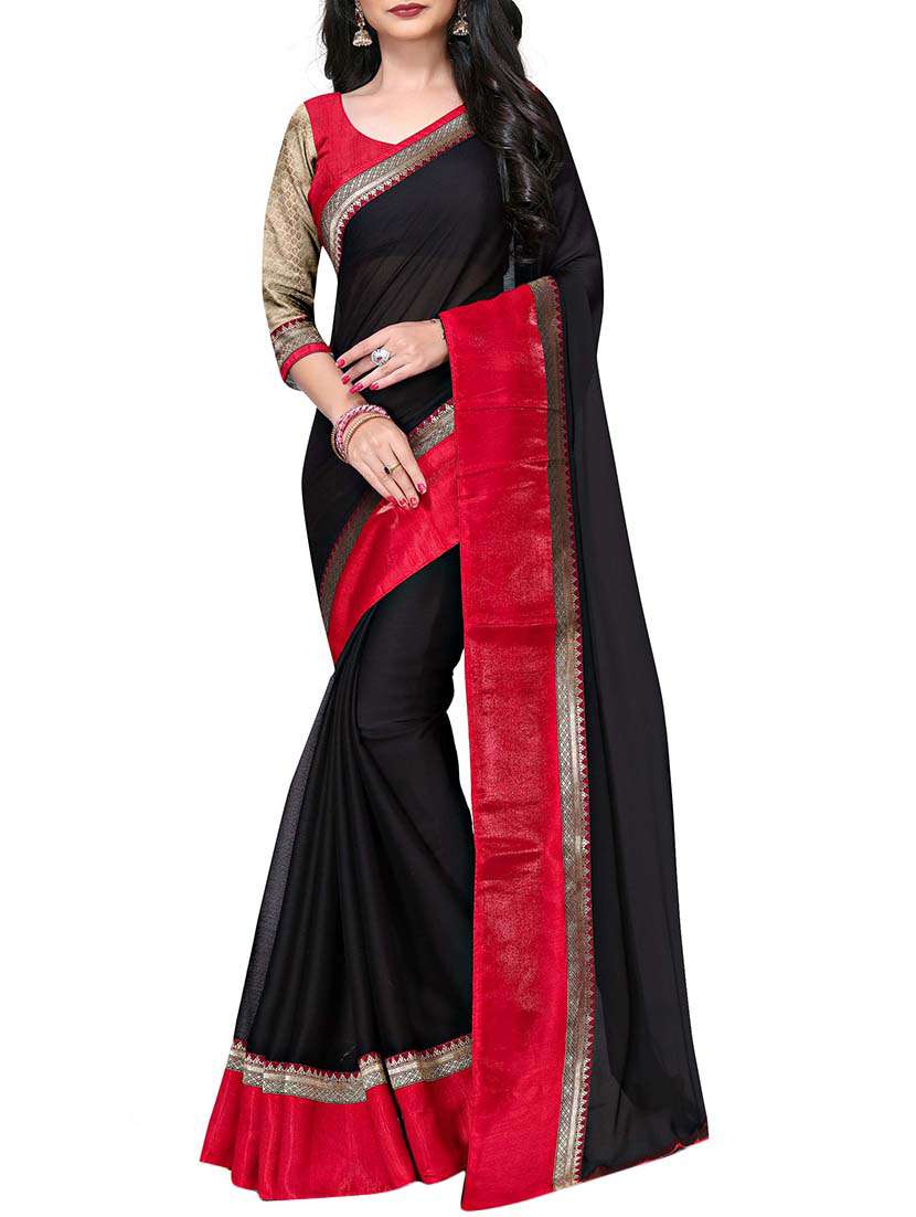 contrast bordered saree with blouse