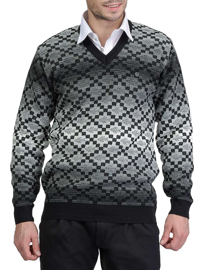 black acrylic pullover