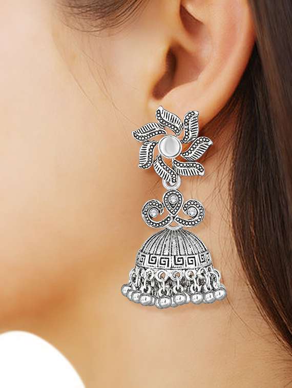 silver metal jhumka earring