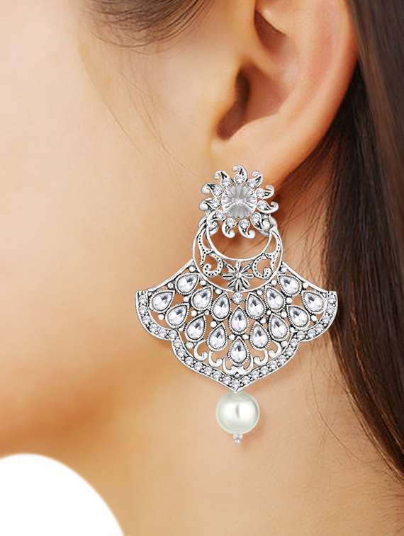 silver metal chandballi earring