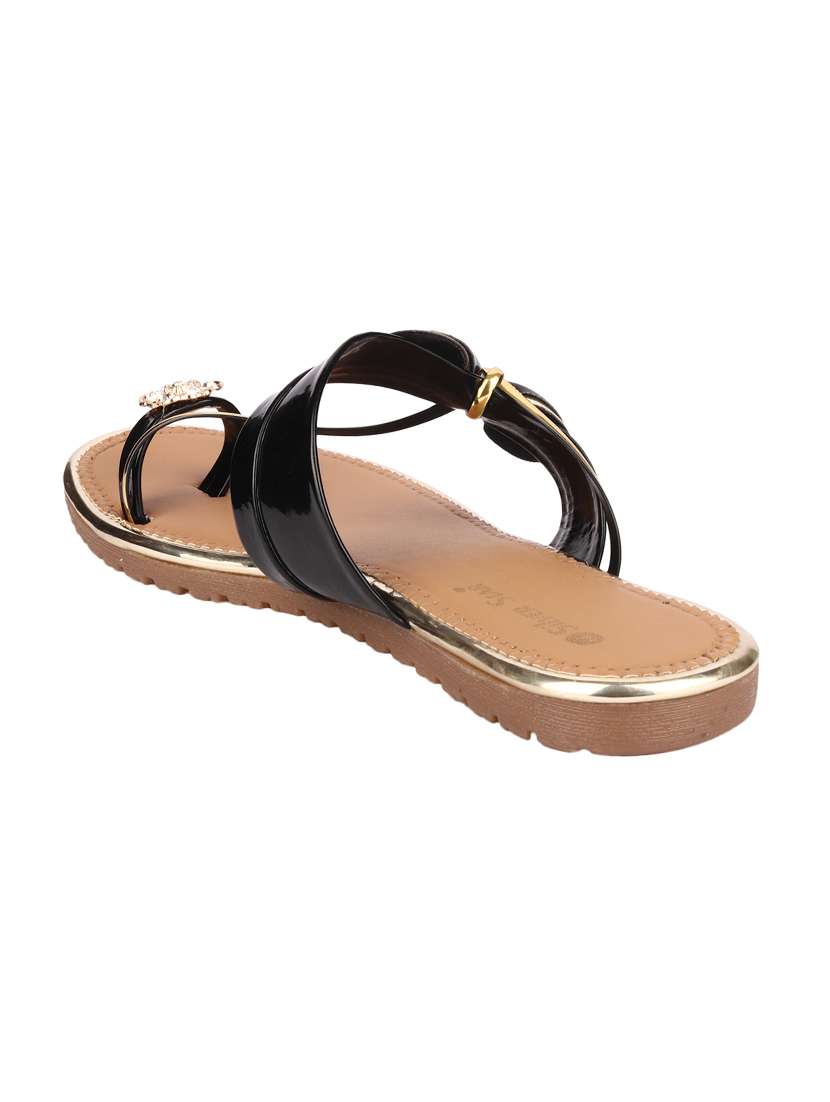 black one toe sandals - 15706504 -  Standard Image - 2