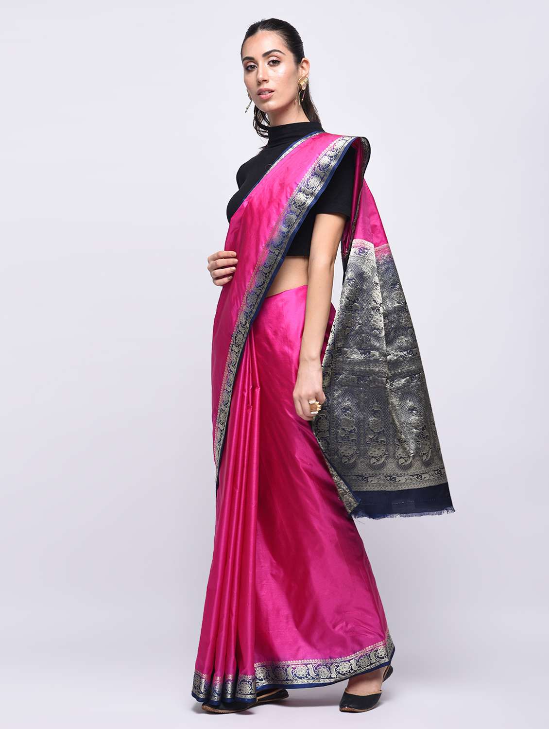 self design border solid saree with blouse
