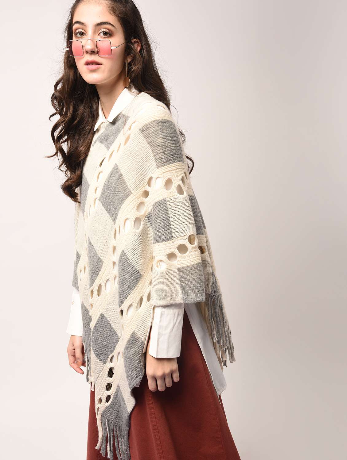 cut out detail checkered poncho