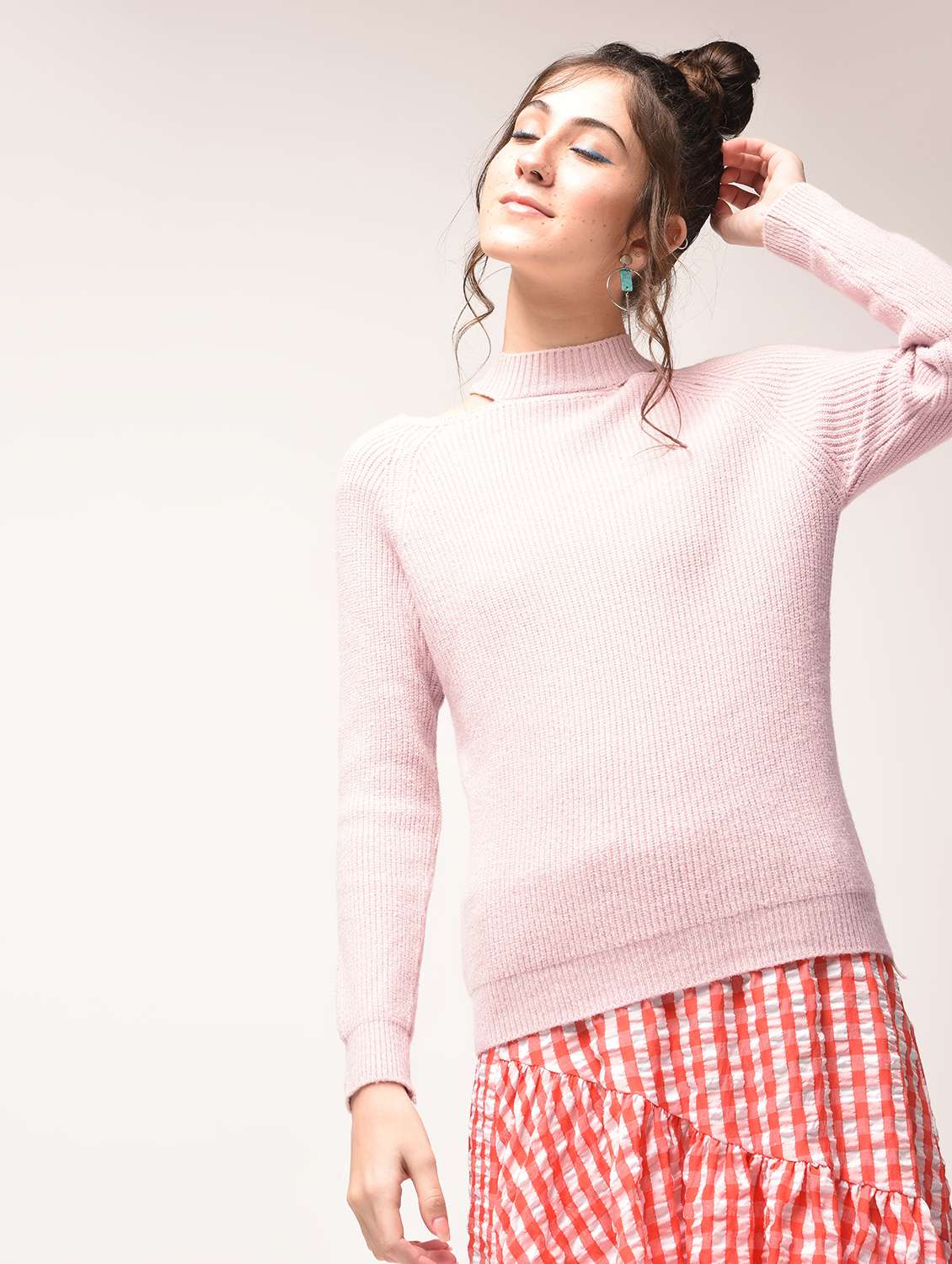 cut out mock neck pullover