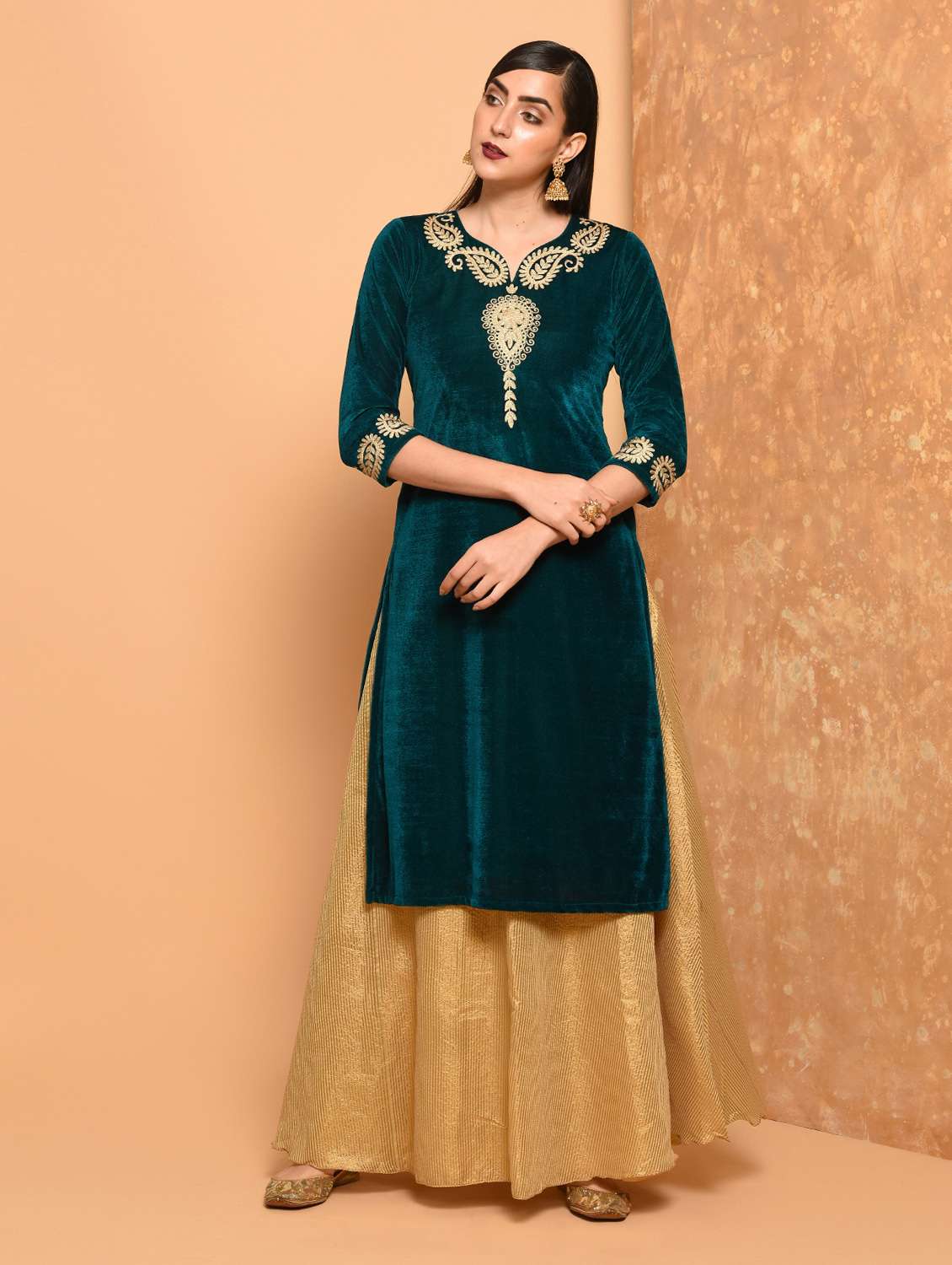 embroidered velvet straight kurta