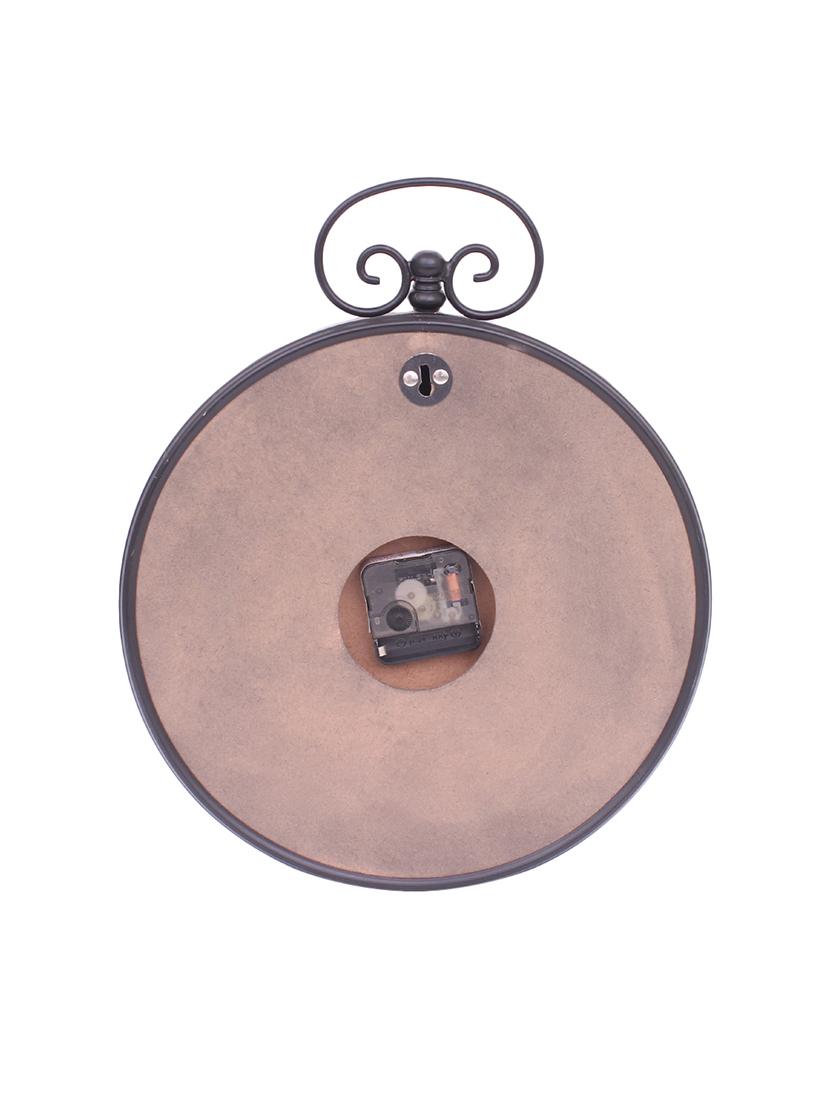 wall clock - 15971896 - Standard Image - 2