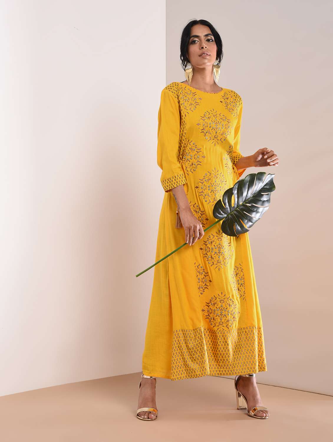 embroidered yellow  a-line kurta