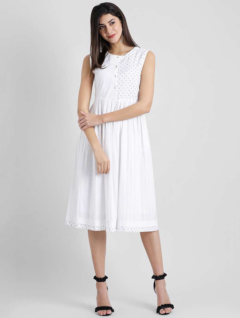 floral embroidered pleated flared dress