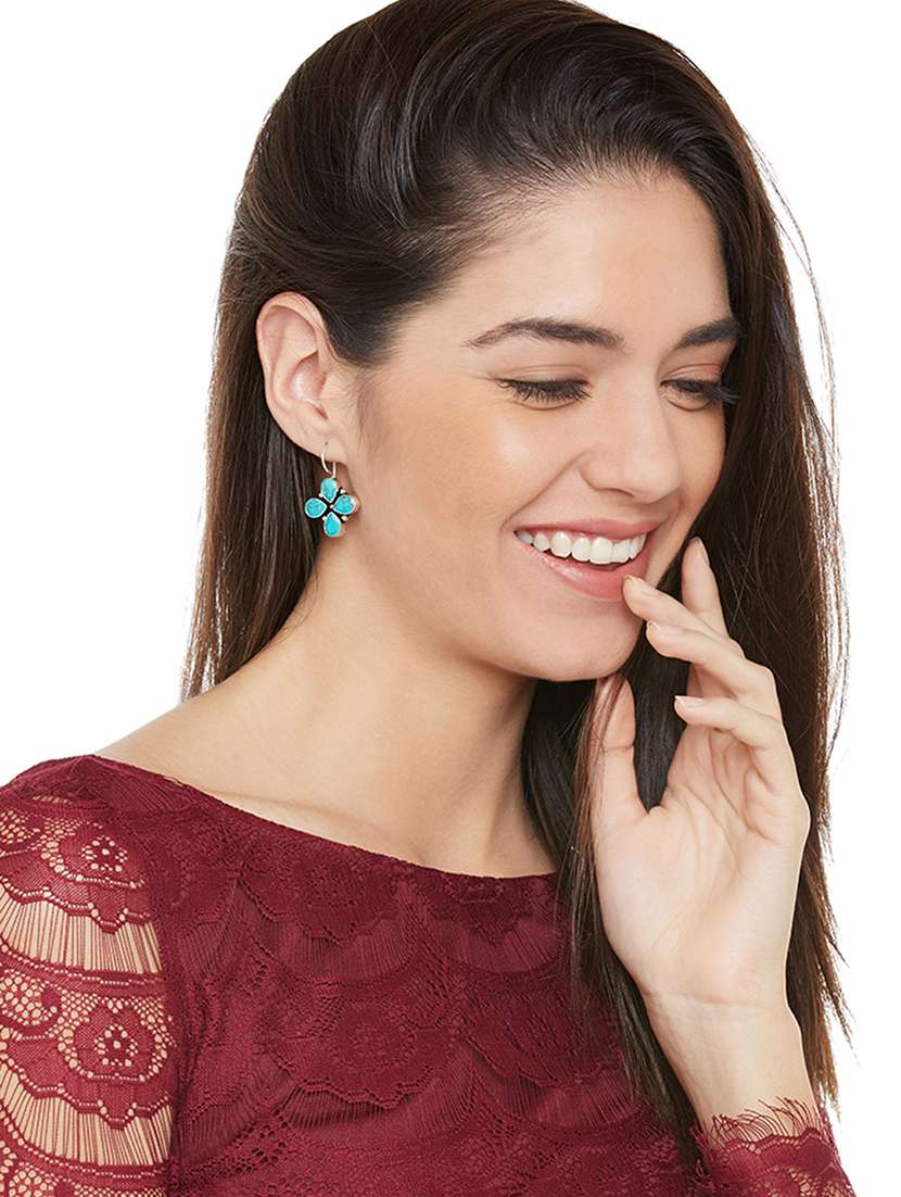 green metal drop earring - 16100719 - Standard Image - 2