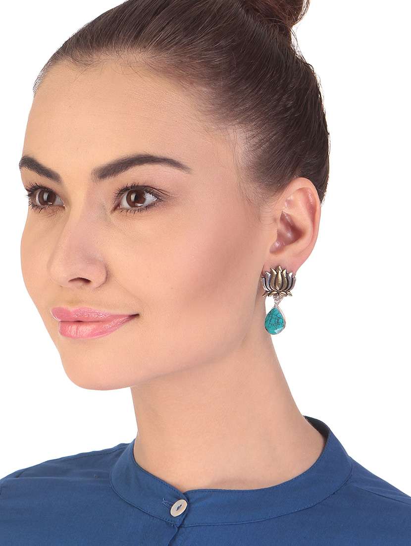 green metal drop earring - 16100739 - Standard Image - 2