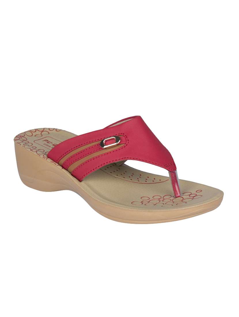 red  toe separator  flip flop 