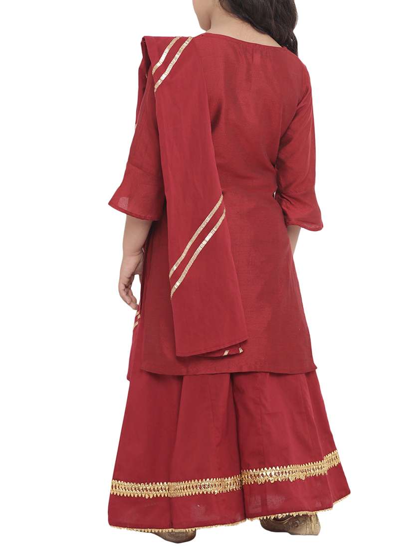 red cotton suit set - 16128717 - Standard Image - 2