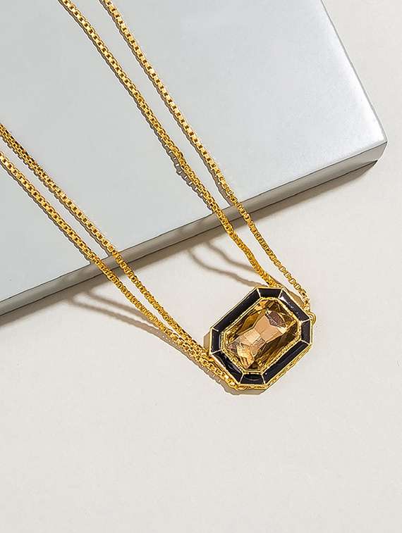 beige metal short necklace