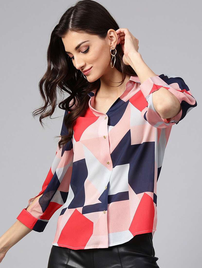back pleat geometric shirt