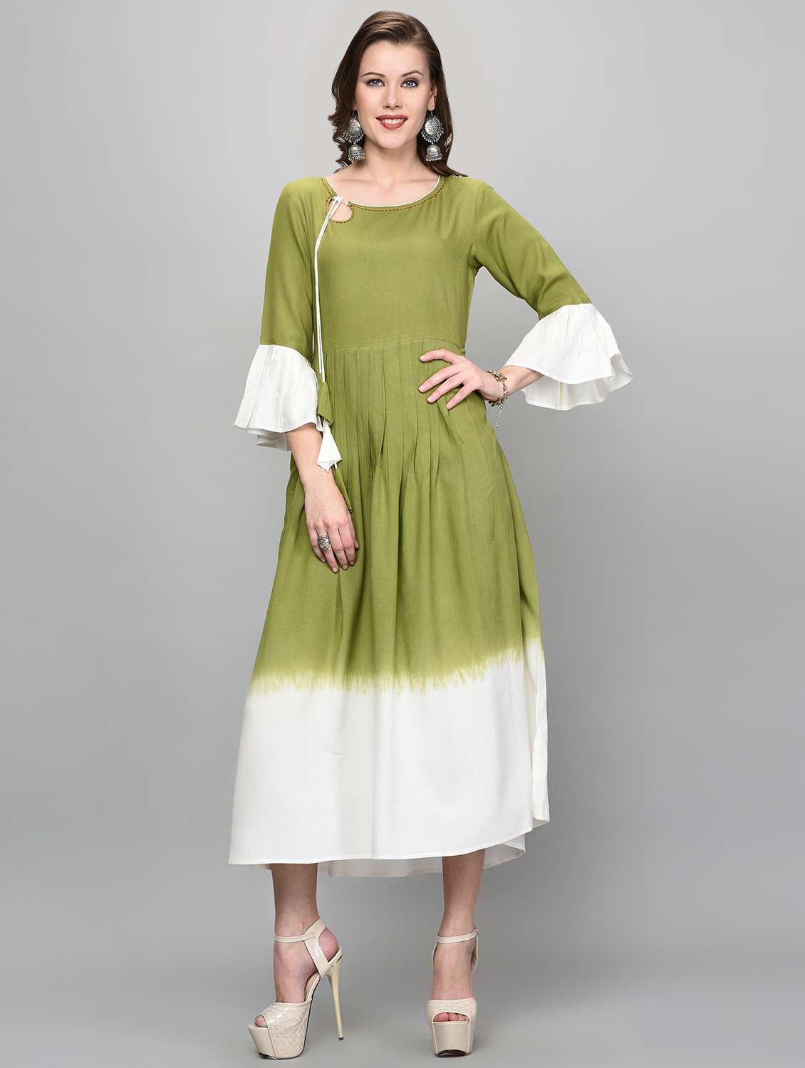 ombre bell sleeved flared dress