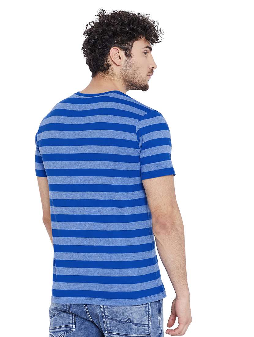 blue striped t-shirt - 16218811 -  Standard Image - 2