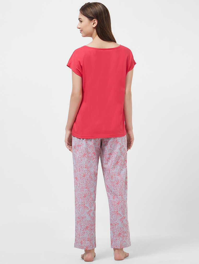 round neck printed tee & pajama nightwear set - 16235776 - Standard Image - 2