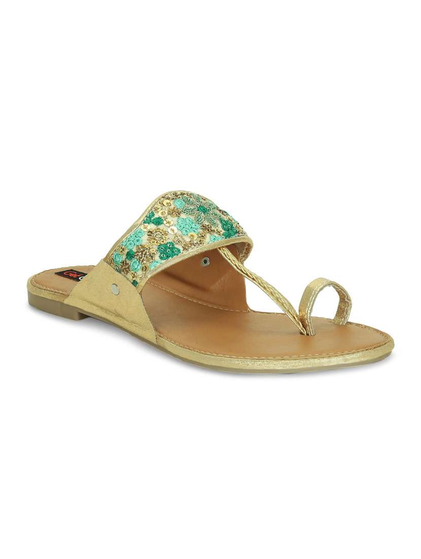 green one toe kolhapuris