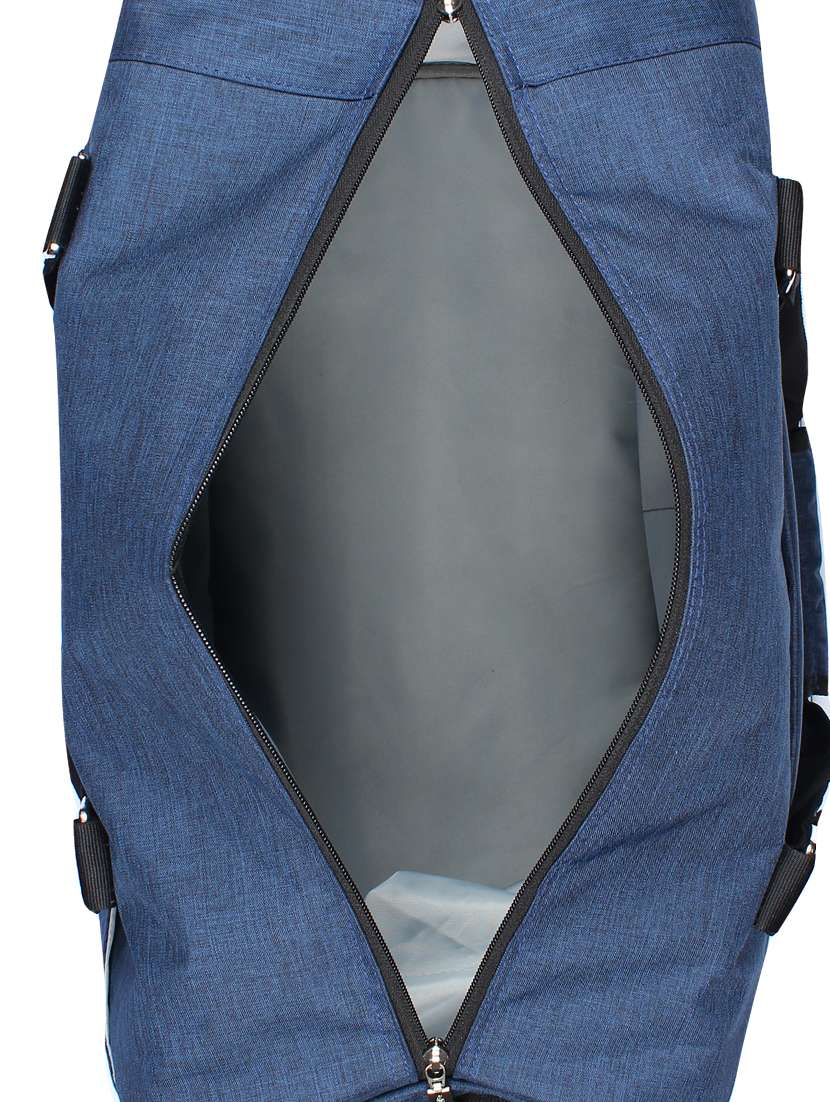 blue polyester dufflebag - 16335440 -  Standard Image - 2