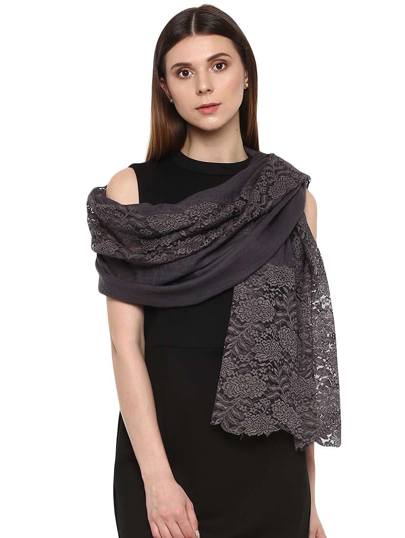 women's self design print stole