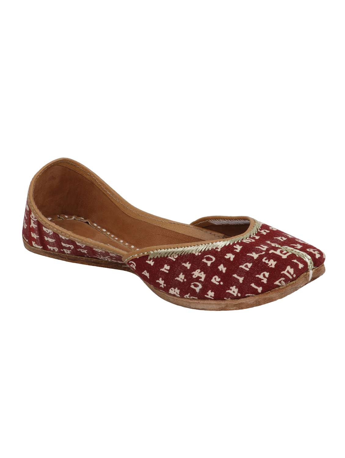 maroon slip on jutis 