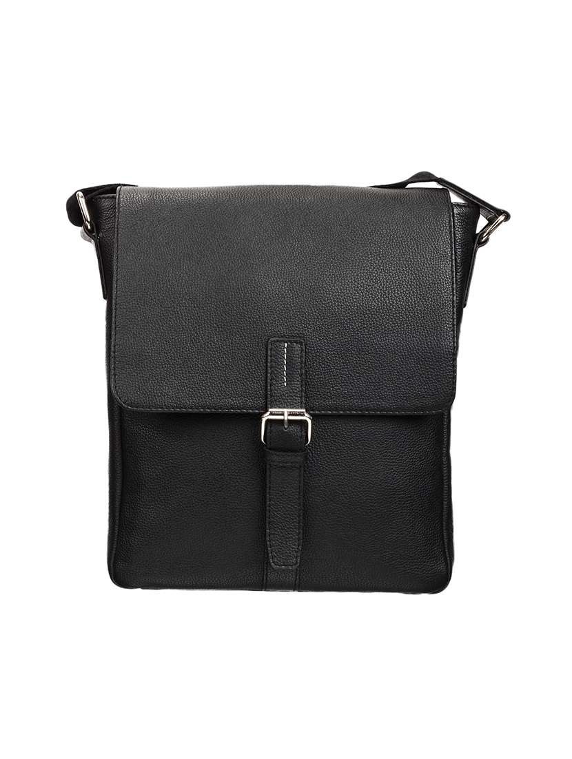 black leather regular messengerbag