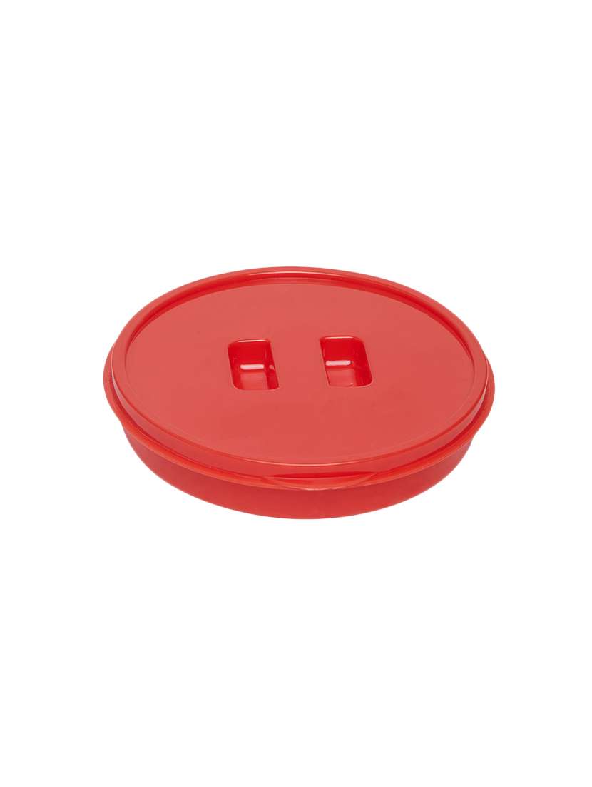 red plastic lunch box - 16420891 -  Standard Image - 2