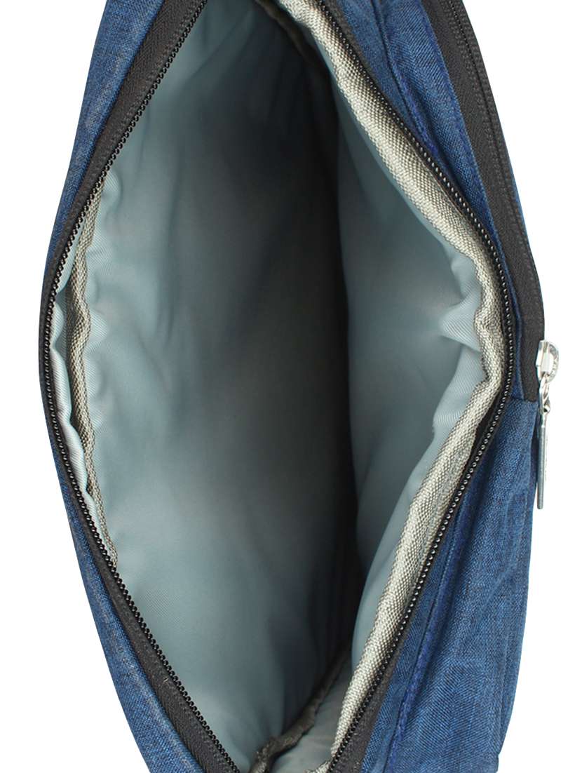 blue polyester sleeve - 16488294 -  Standard Image - 2