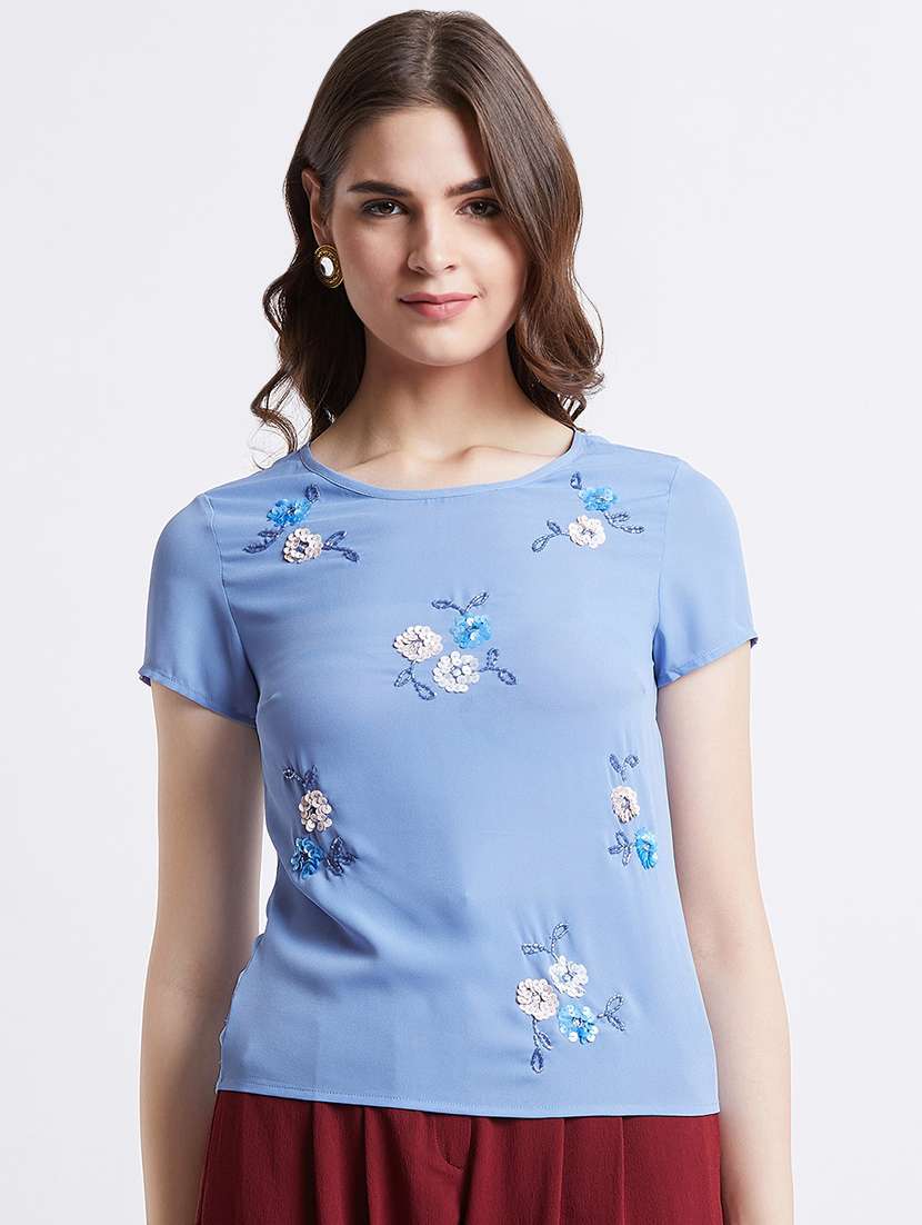 women's straight round neck top