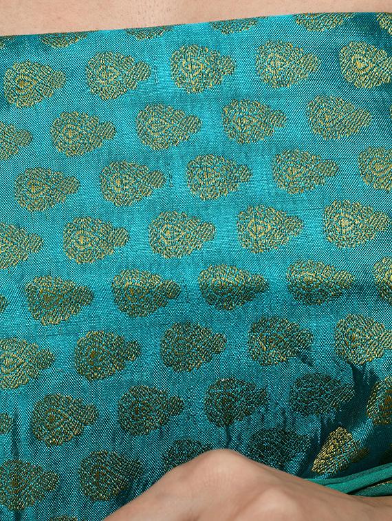 solid bordered saree with blouse - 16527260 - Standard Image - 2