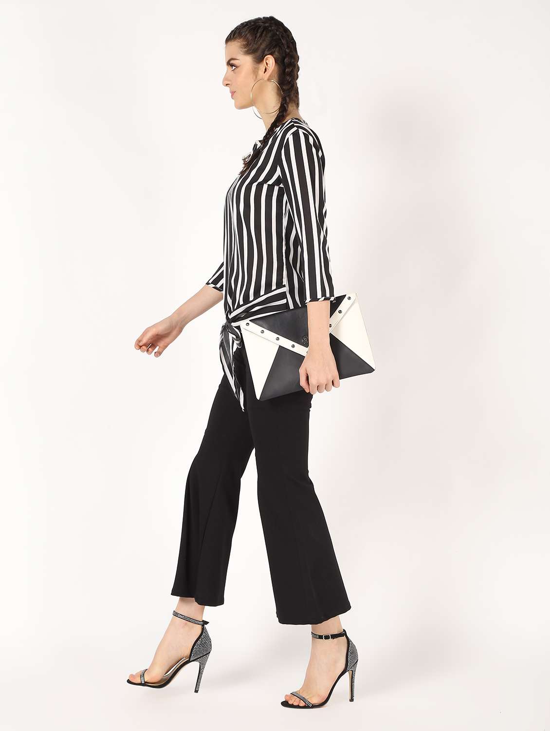 women's straight notch neck top