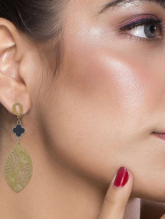 gold metal drop earring - 16597040 - Standard Image - 2