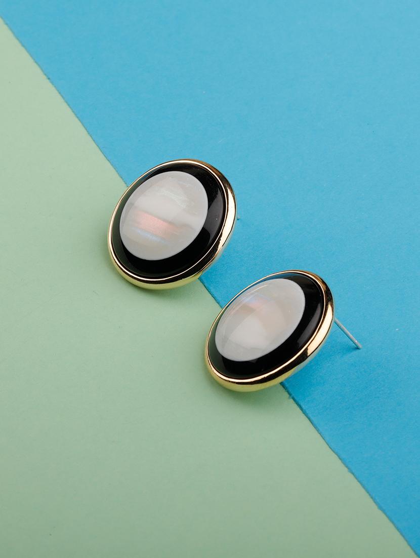 black metal studs earring - 16603140 - Zoom Image - 0