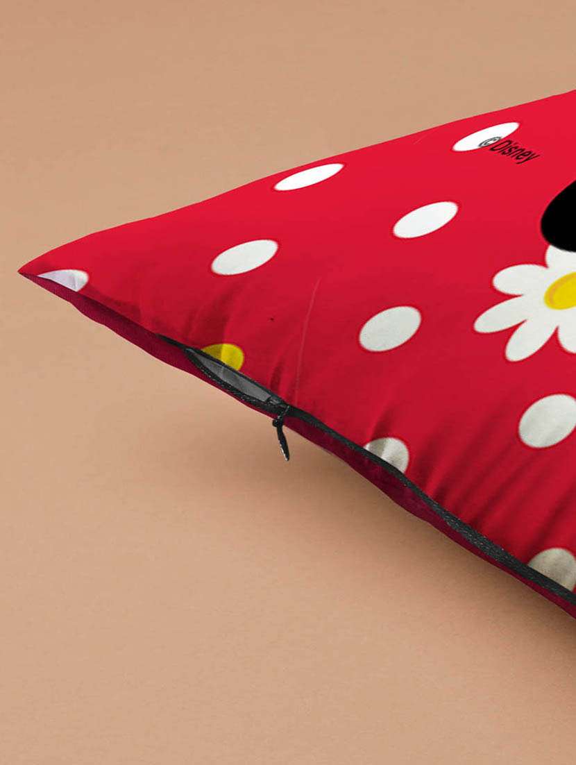 filled cushion cover with zipper closure. - 16648618 -  Standard Image - 2