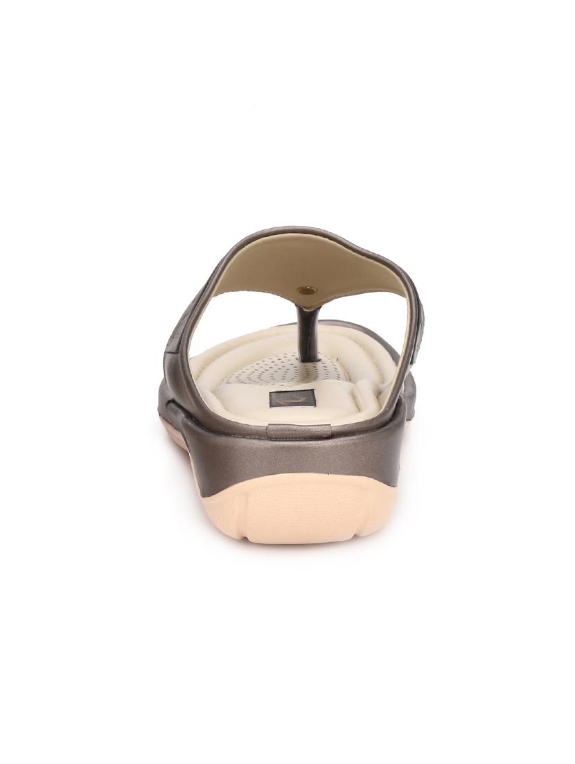 metallic toe separator sandals - 16668438 - Standard Image - 2