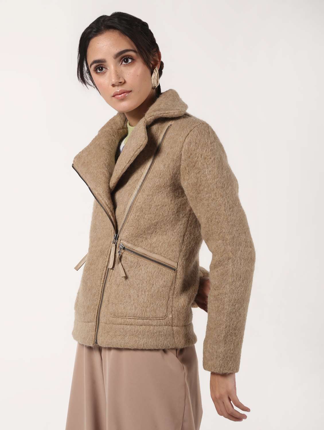 lapel neck zipper detail leather jacket