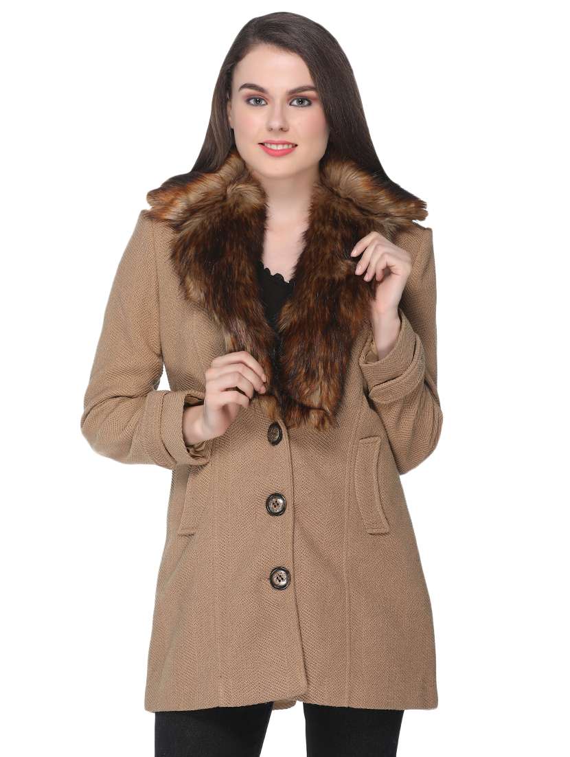 fur neck pocket detail coat