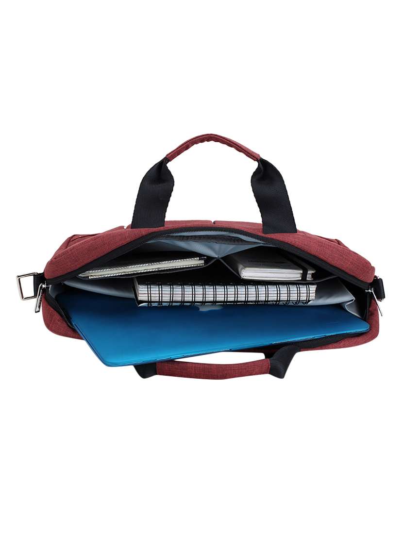 red polyester laptopbags - 16686131 -  Standard Image - 2