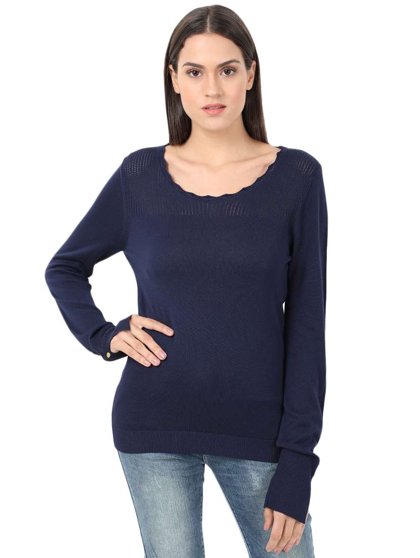 scoop neck solid pullover