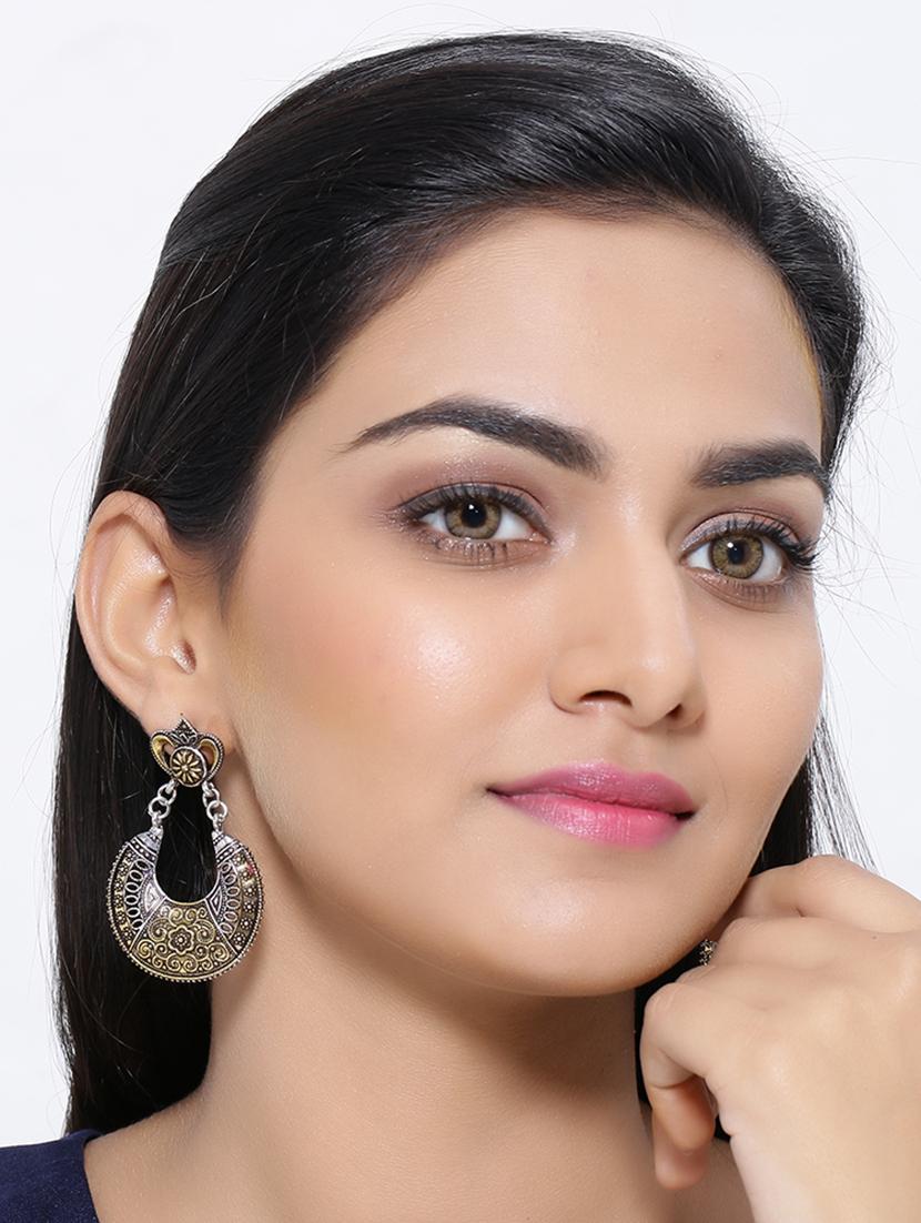 metallic brass drop earring - 16700050 - Standard Image - 2