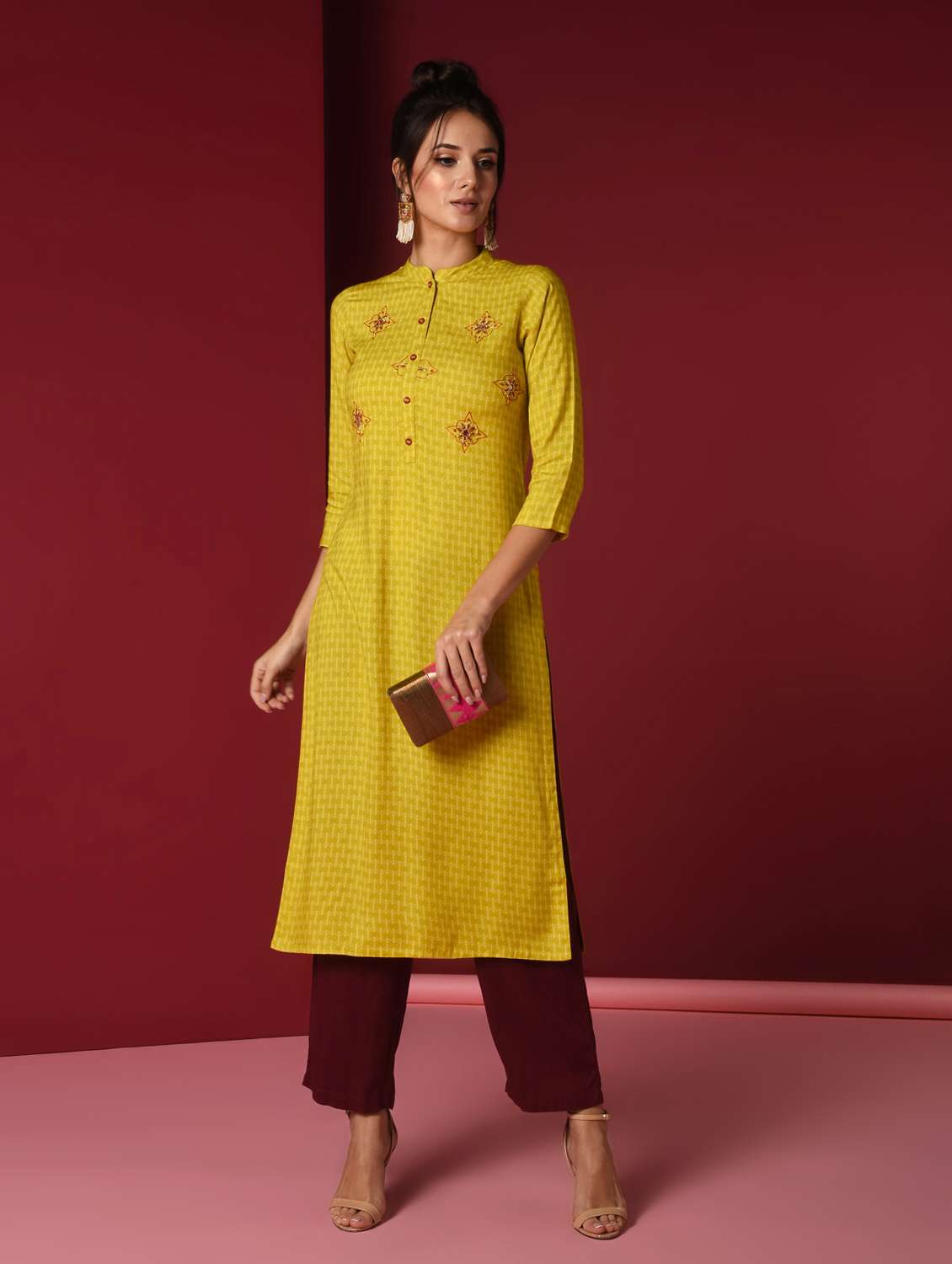 embroidered straight kurta