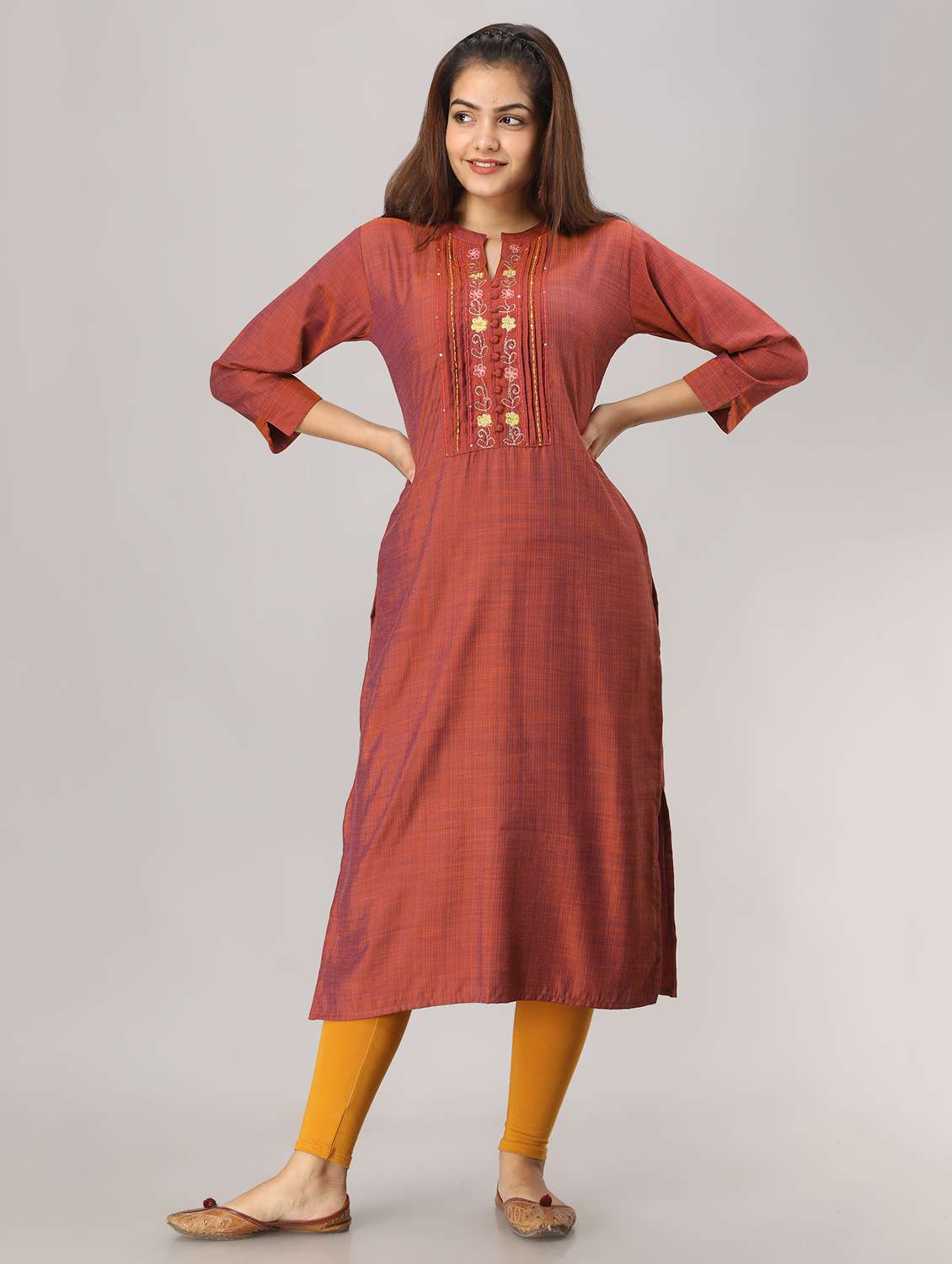 pintucks solid straight kurta