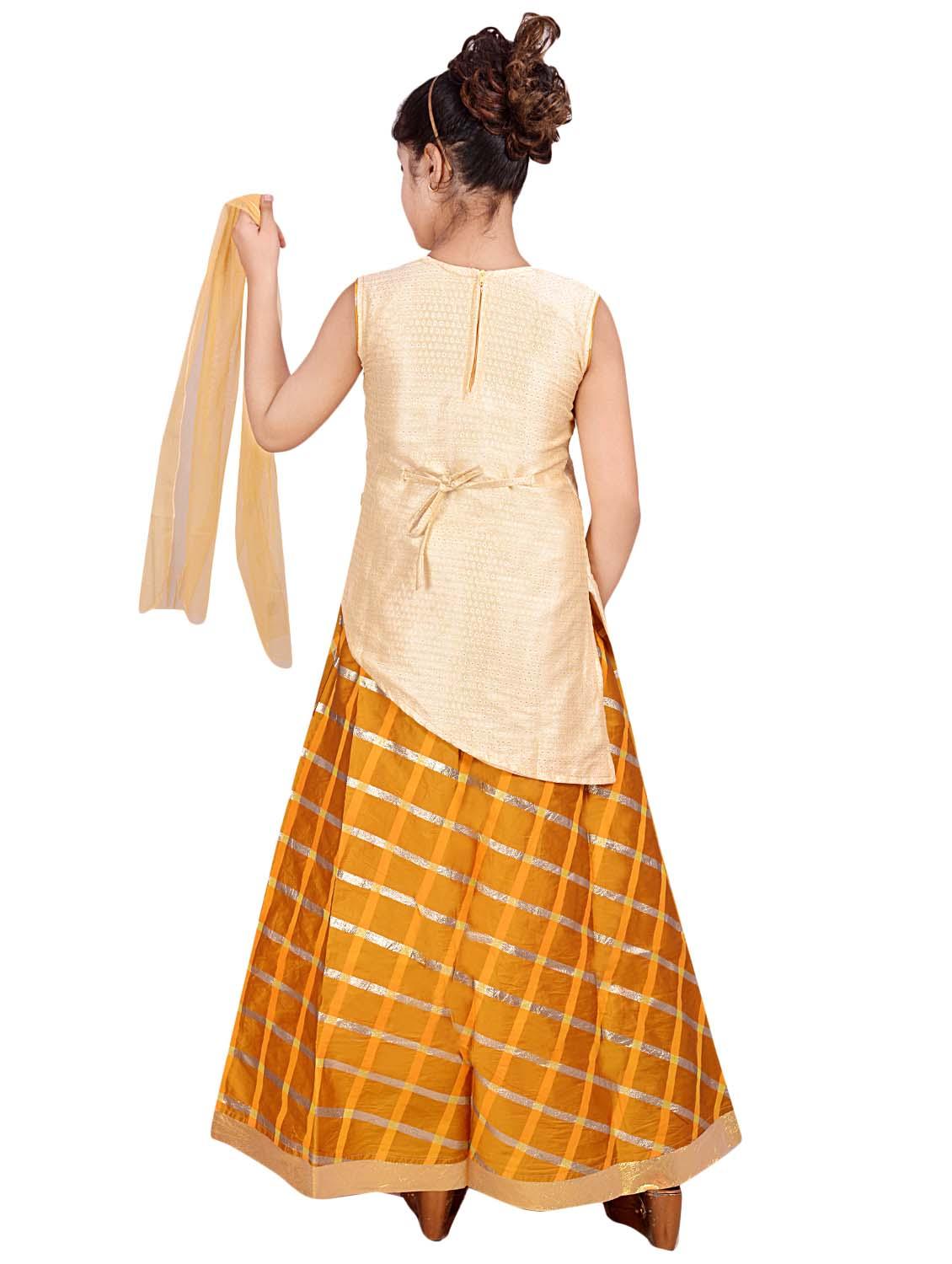 yellow silk blend lehenga choli - 16765916 - Standard Image - 2