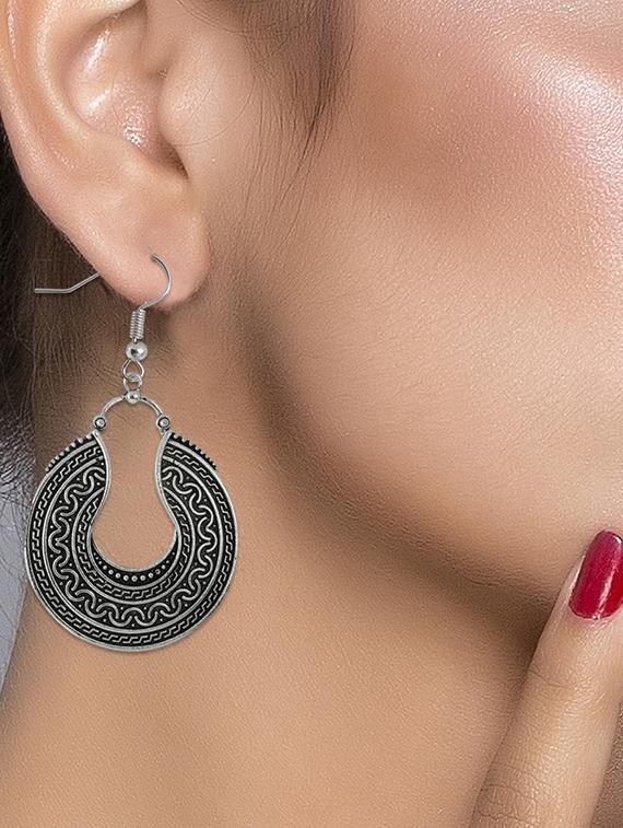 silver metal drop earring - 16774613 - Standard Image - 2