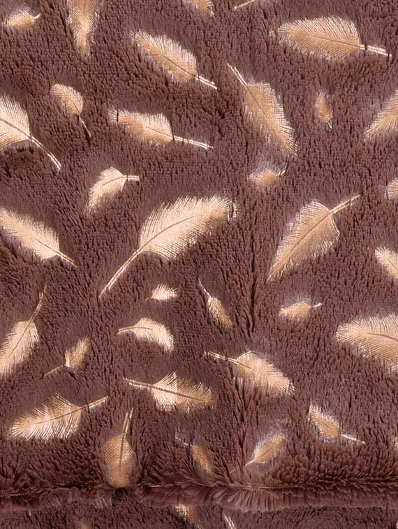 gold fur shawl - 16785032 -  Standard Image - 2