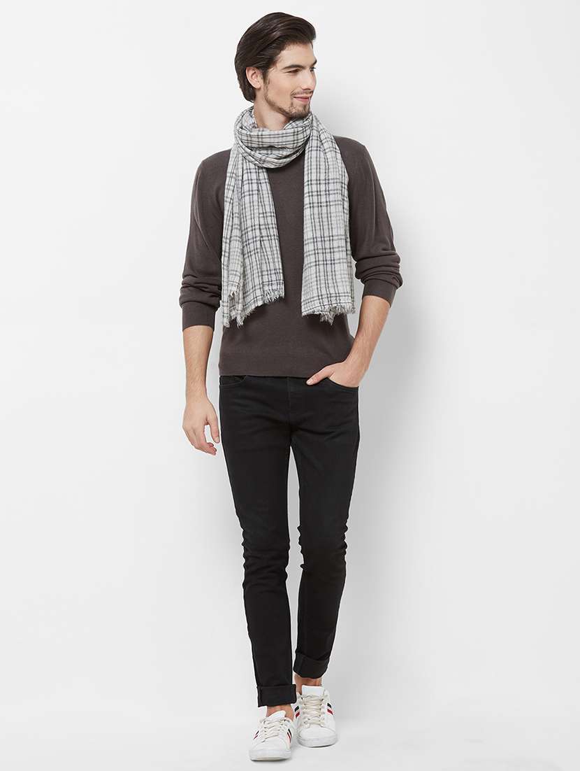 white checkered woolen muffler - 16824887 - Standard Image - 2