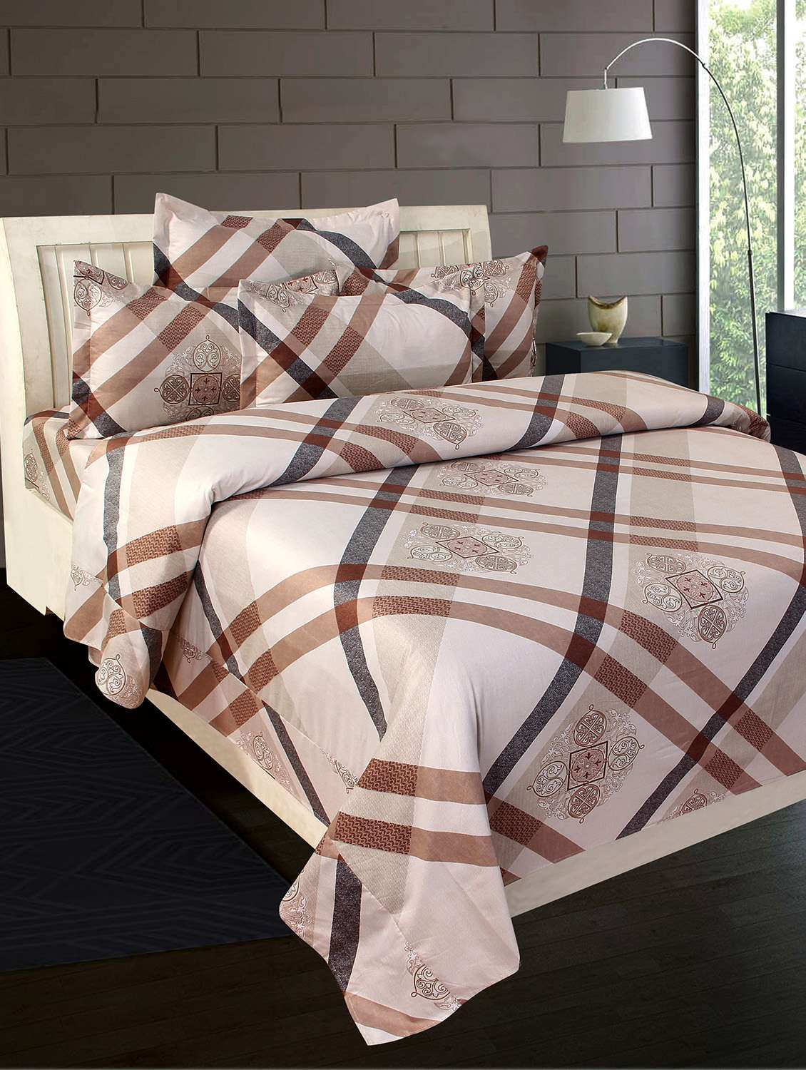  cotton double bedsheet with two matching pillow covers 
