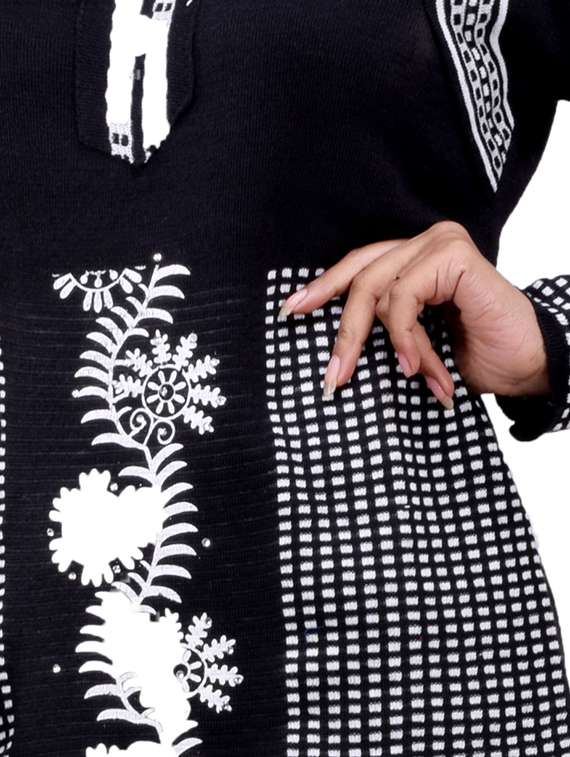 printed woolen kurta - 16831626 -  Standard Image - 2