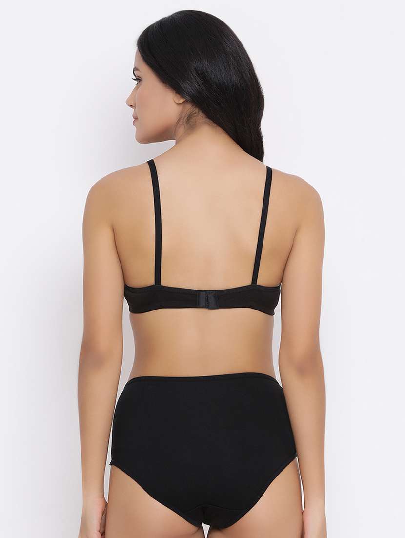 bow patch t-shirt bra and hipster panty set  - 16879475 -  Standard Image - 2